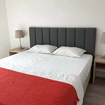 Be Intendente Hostal