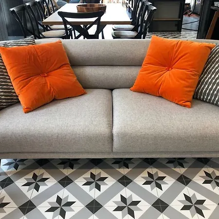 אכסניה Be Intendente