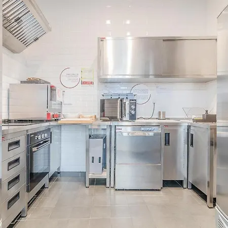 Be Intendente Hostel Lisbon