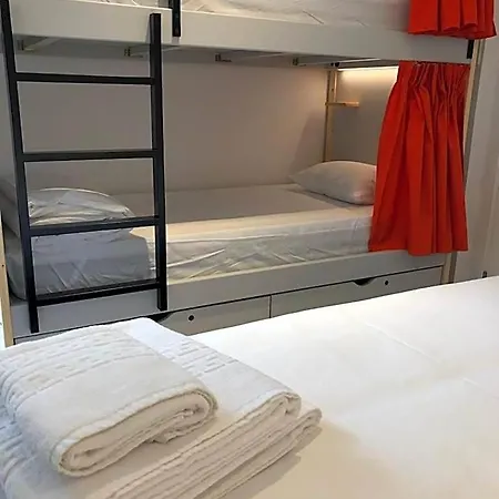Be Intendente Hostel Lisbon