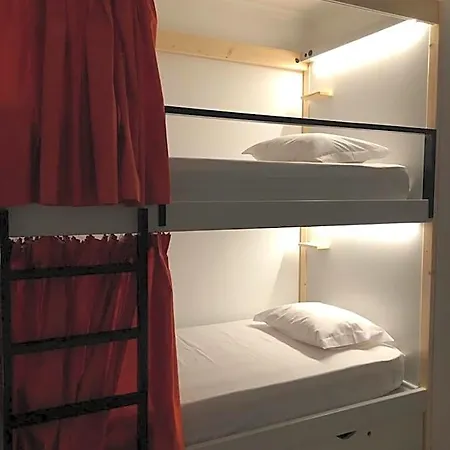 Be Intendente Hostel Lisbon