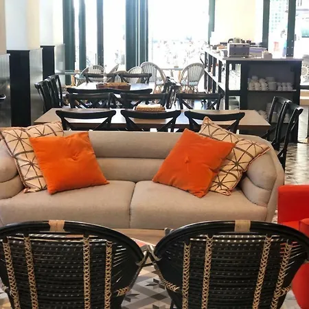 Be Intendente Ostello *